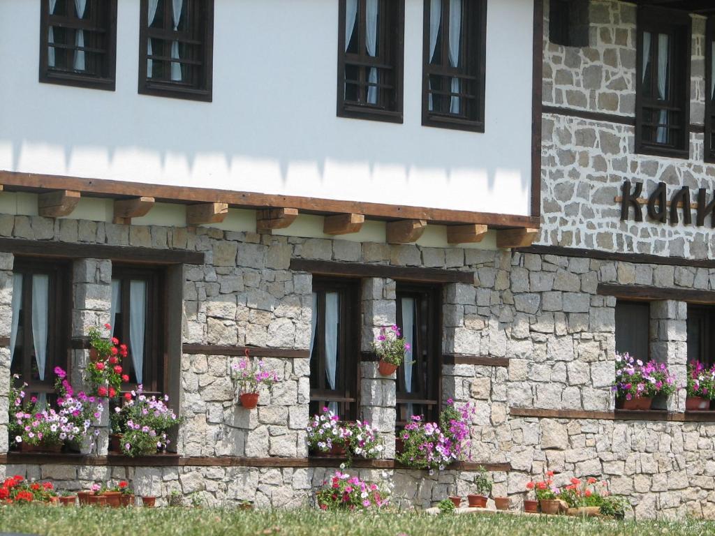 Family Hotel Kalifer คาโลเฟอร์ ภายนอก รูปภาพ