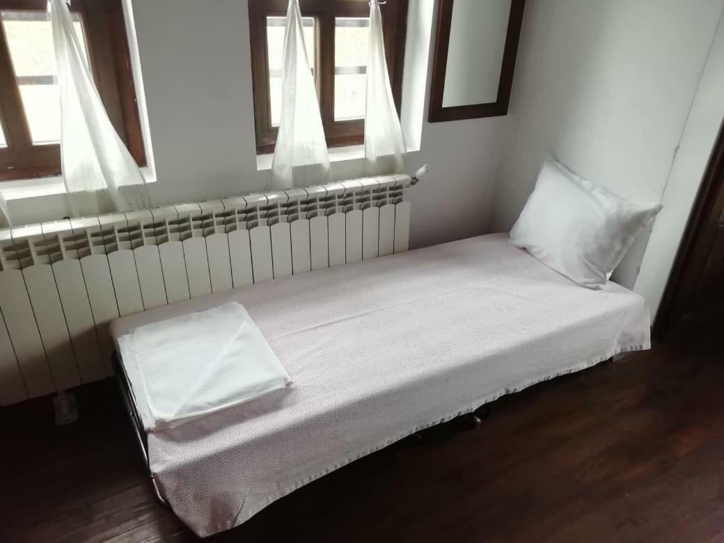 Family Hotel Kalifer คาโลเฟอร์ ภายนอก รูปภาพ